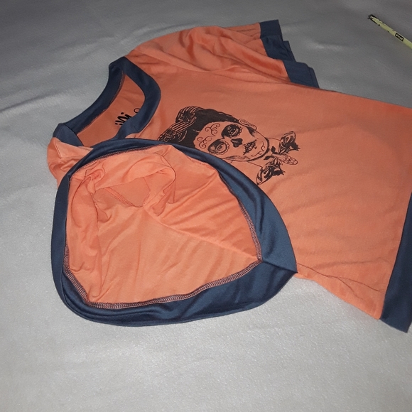 Bundle of 2 (two) Frida Kahlo Blouses, Like New - Picture 10 of 13